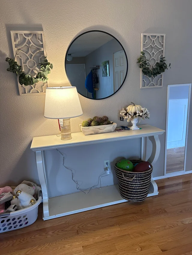 Add a lamp to make the entryway feel warm at night