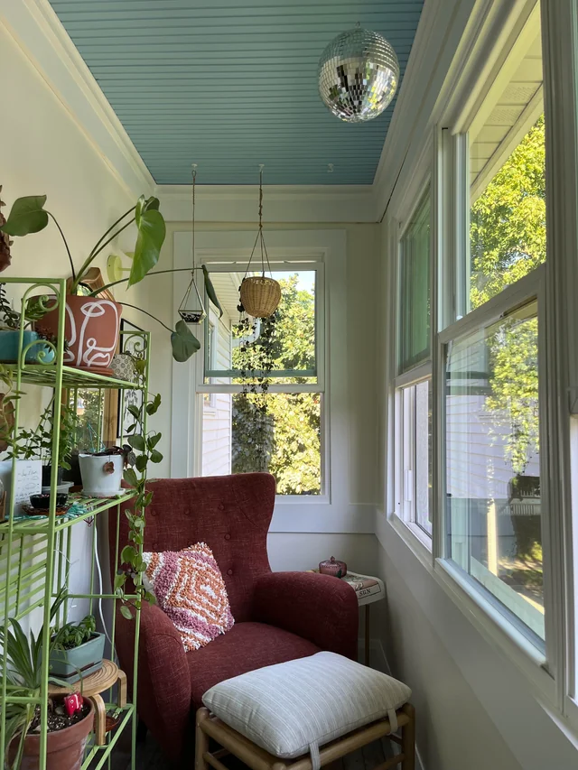 Make a Tiny Porch Look Useful 1