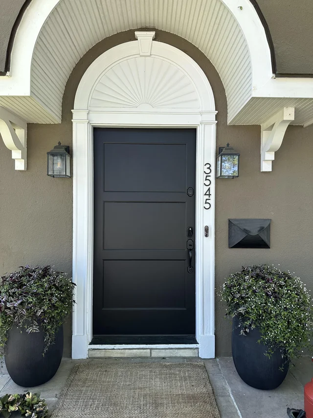 Use House Numbers That Are Easy to Read