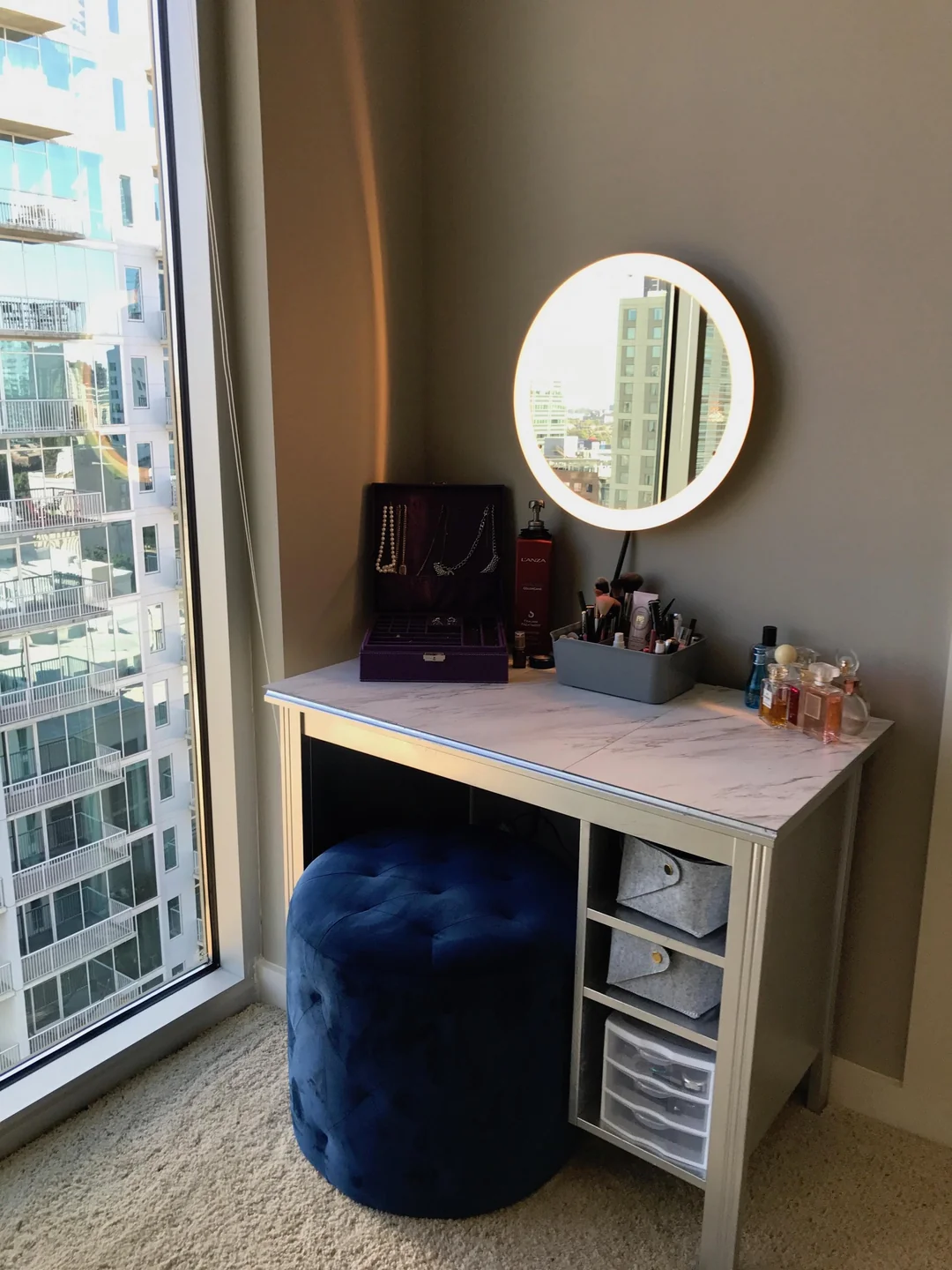bedroom vanity desk setup