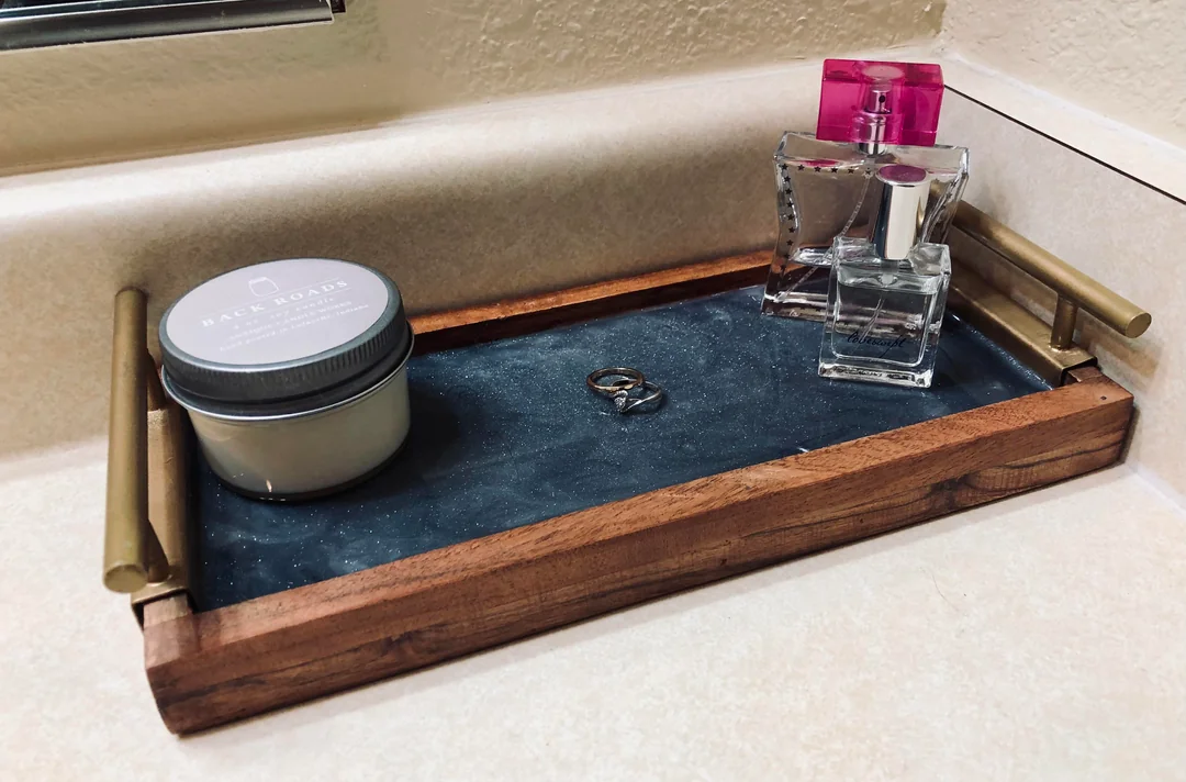 minimal bathroom tray setup