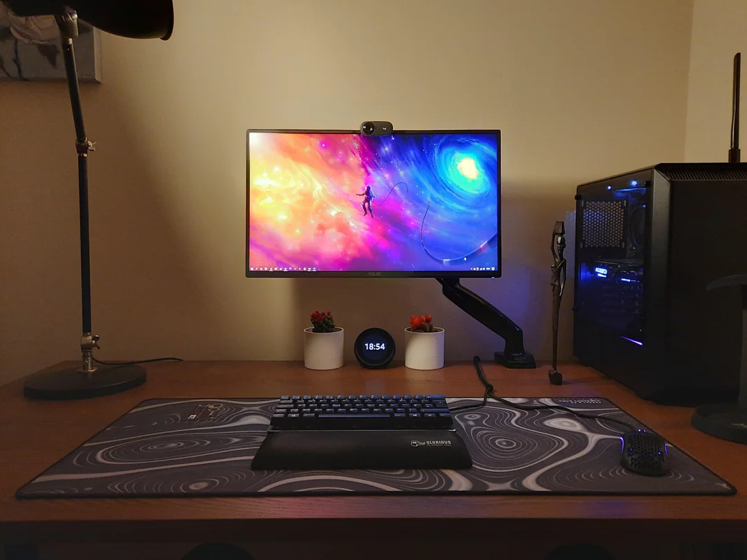monitor arm gaming setup
