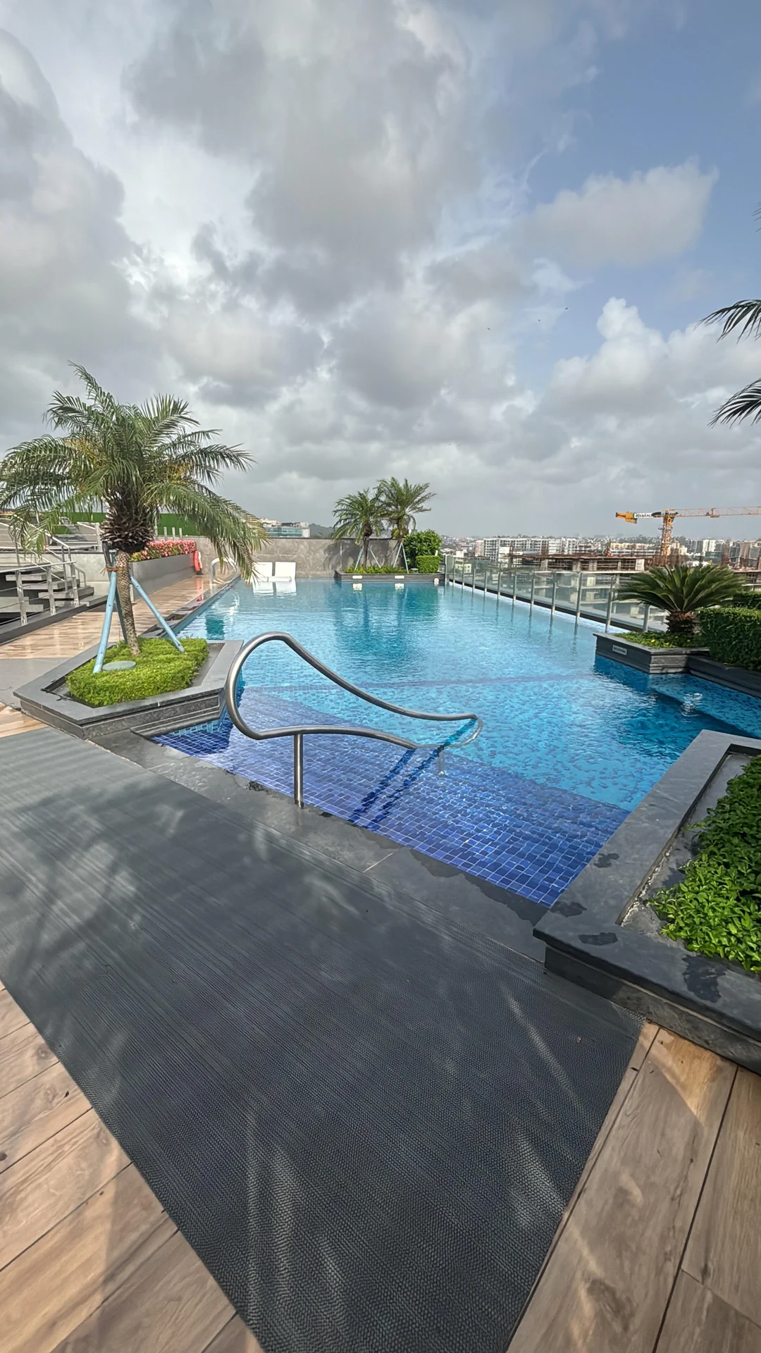 rooftop pool house private pool
