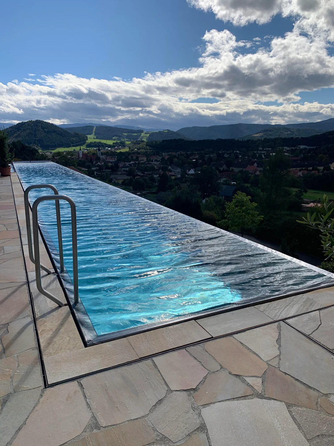 infinity pool backyard view edge
