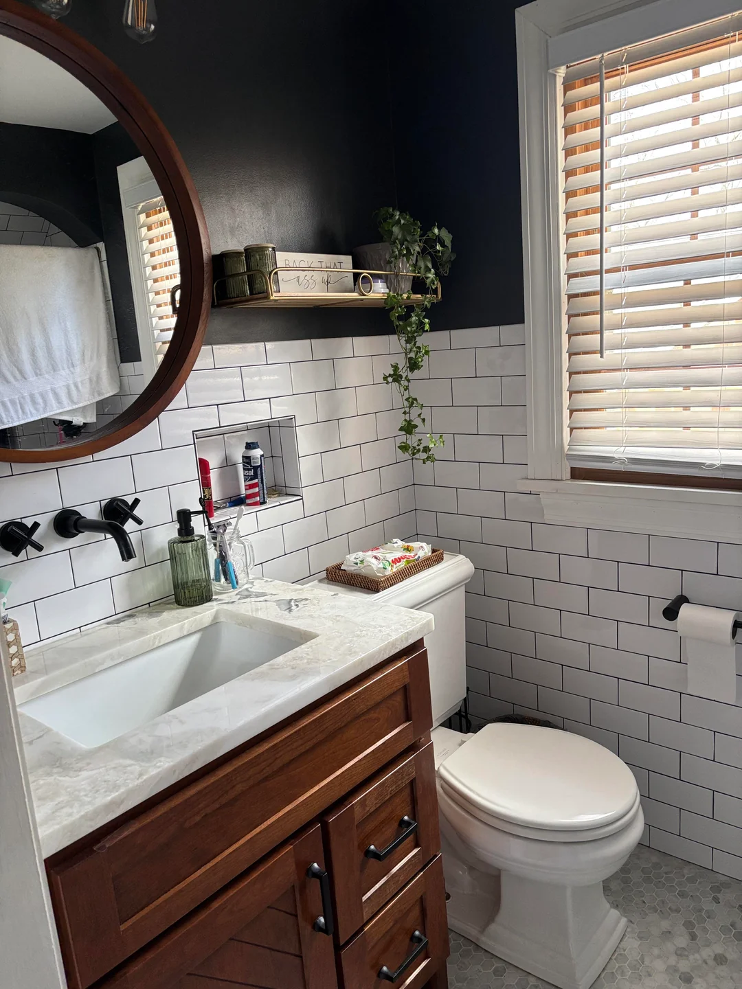 simple bathroom counter decor