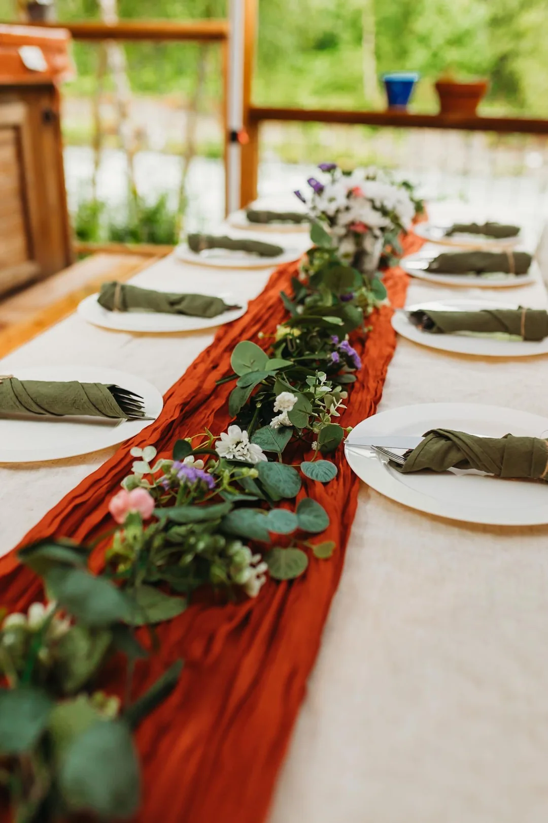 simple greenery table runner