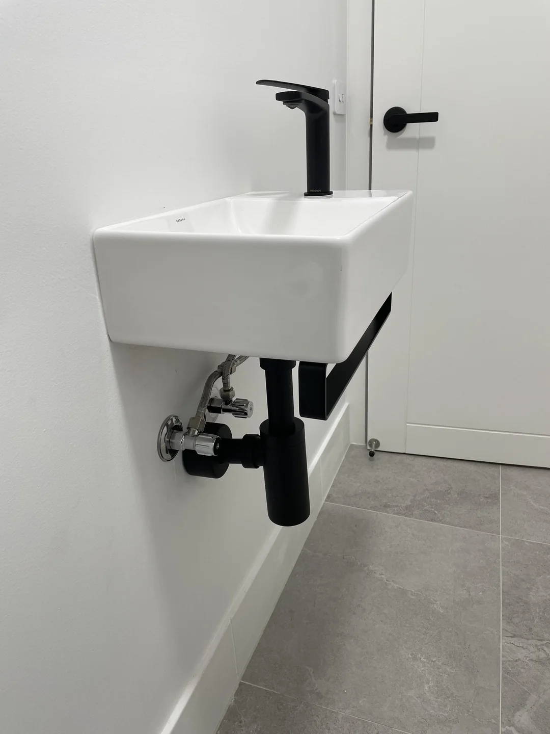 vessel sink wall mounted faucet