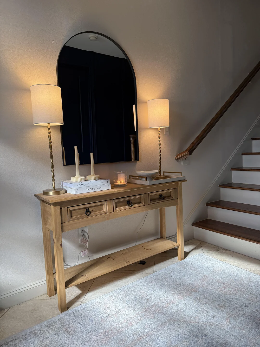 console table mirror lamp setup
