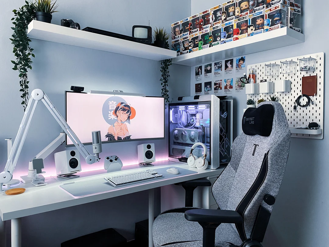 white gaming setup clean aesthetic
