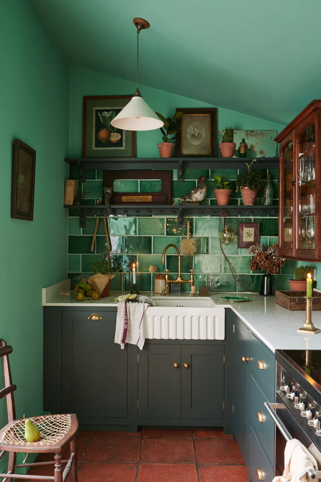 small kitchen stone wall ideas
