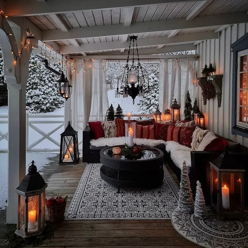 outdoor lanterns backyard cozy setup
