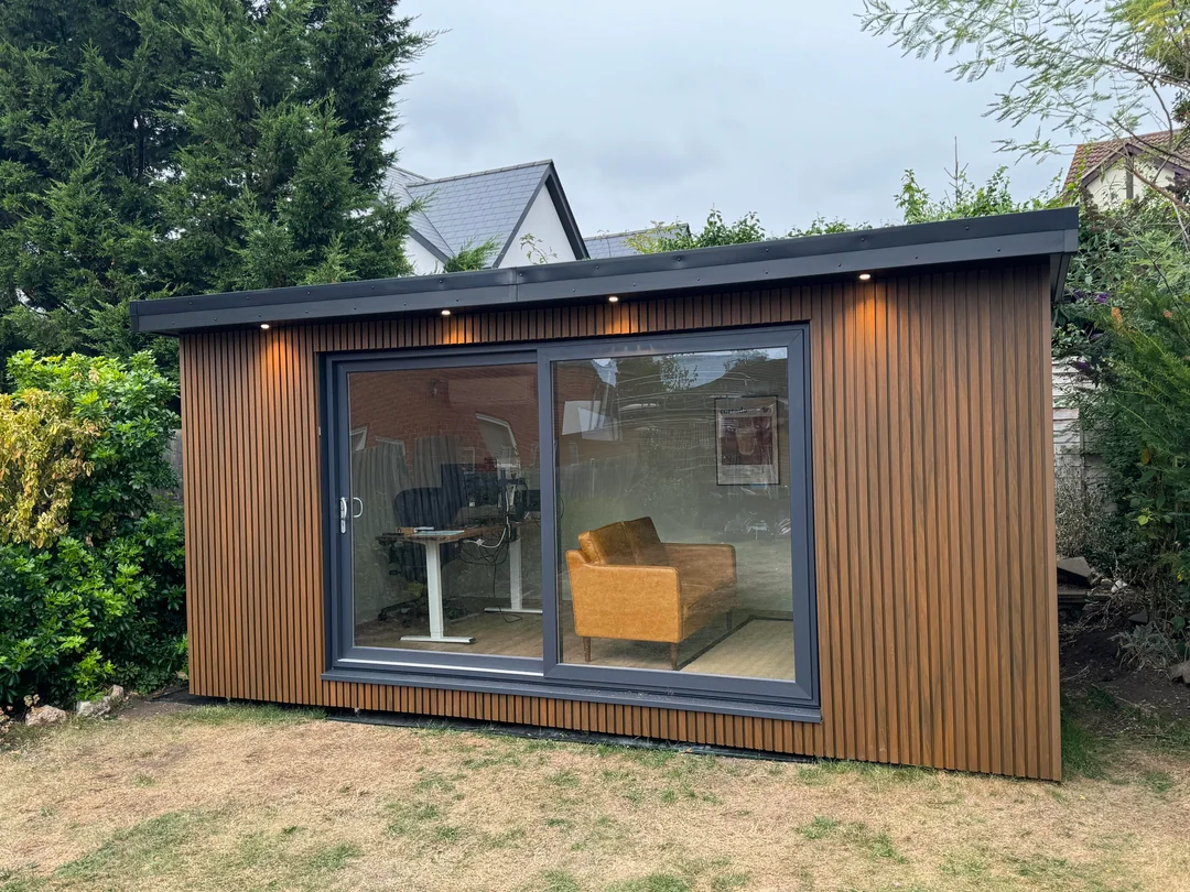 garden office small backyard setup
