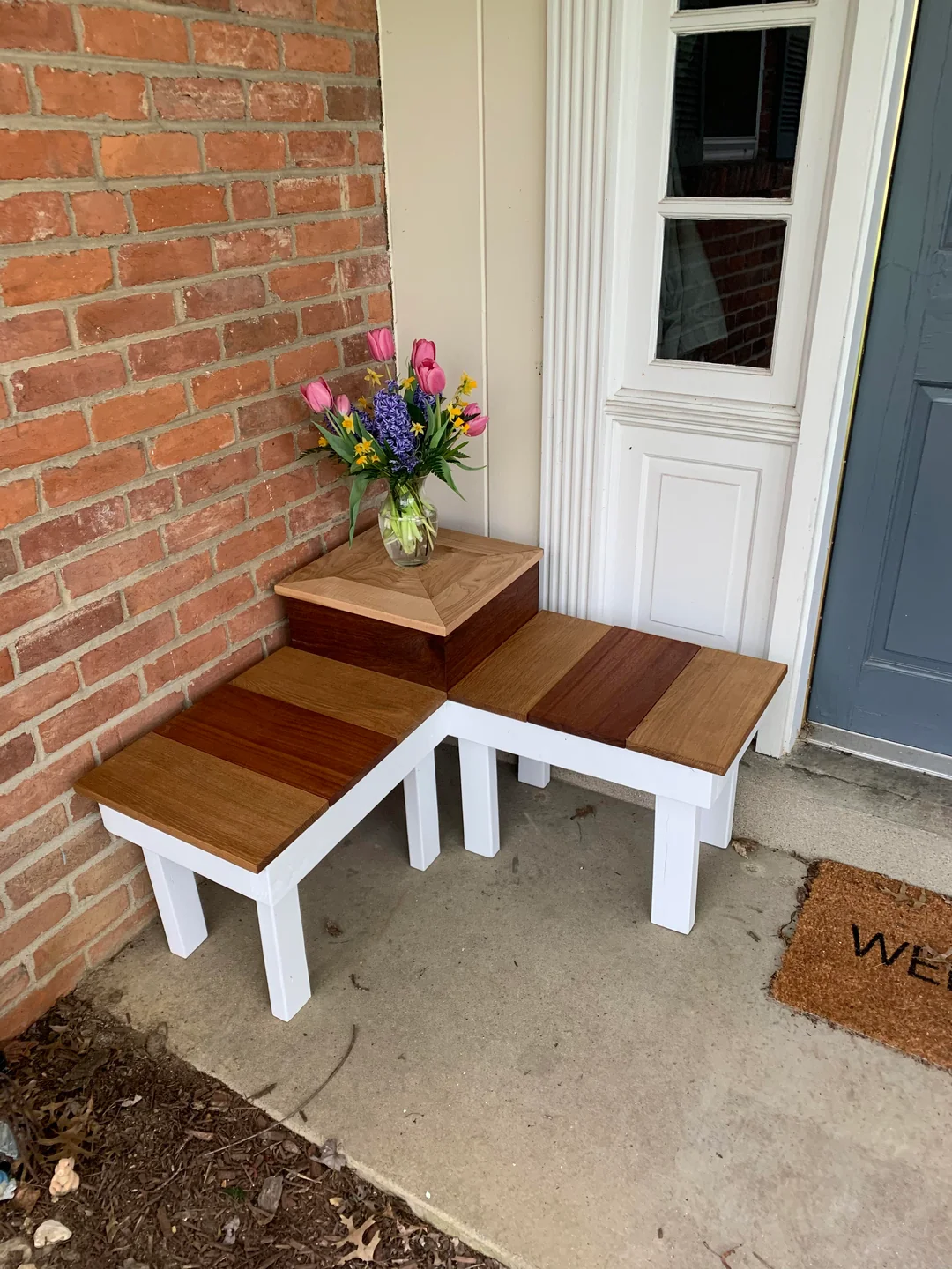 built in bench front porch design ideas
