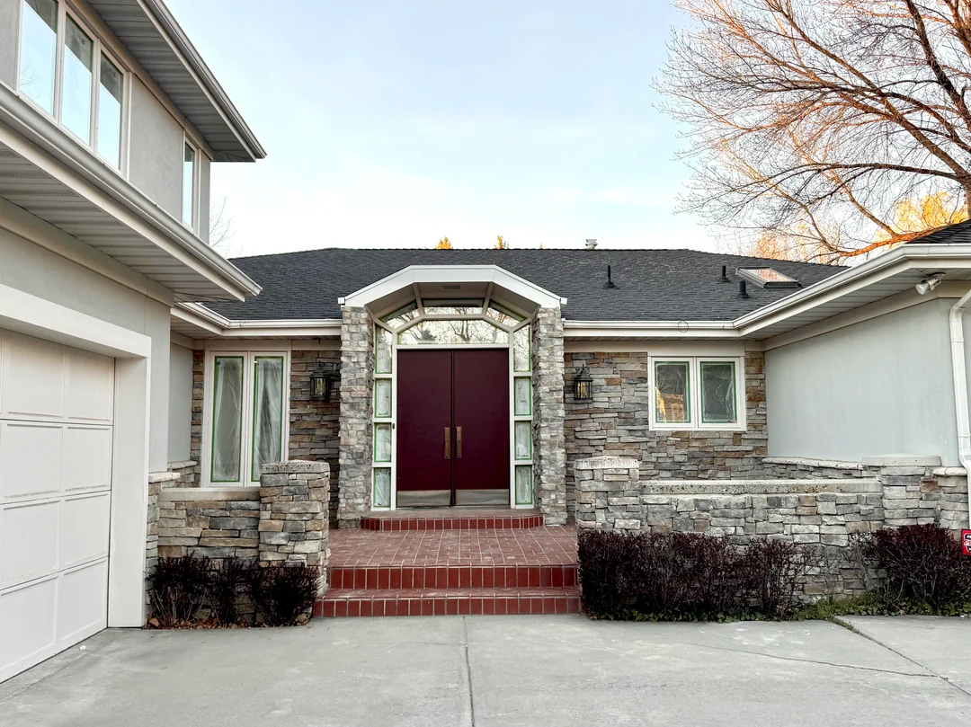 natural stone around front door entrance ideas

