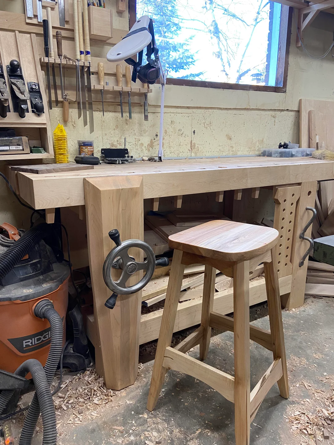 ergonomic workshop setup workbench height
